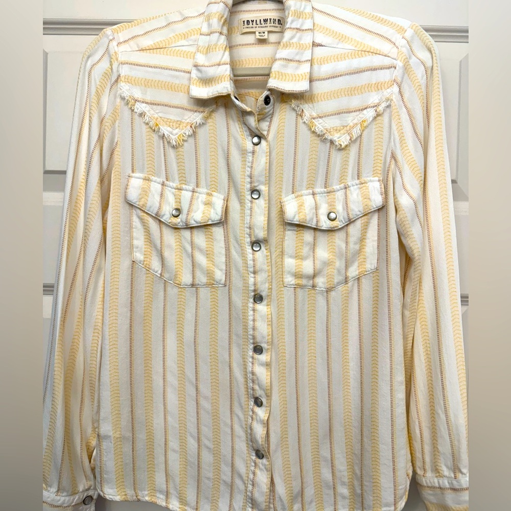 IDYLLWIND Fueled by Miranda Lambert Cowboy Super Cute Snap Front Top/ Medium